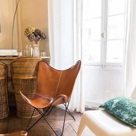 Splendid Close To The Monceau Park París