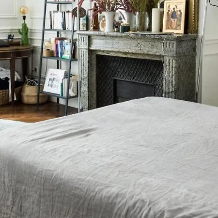 Splendid Close To The Monceau Park París