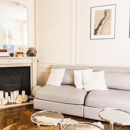 Splendid Close To The Monceau Park *